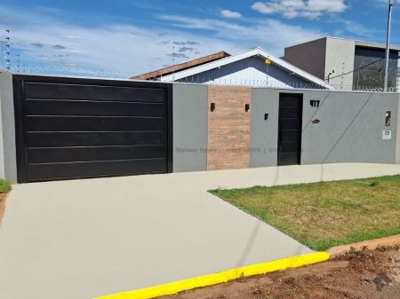 Casa-Térrea em Pioneiros