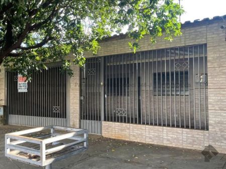 Casa-Térrea em Vila Sobrinho