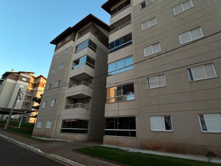 Apartamento em Monte Castelo