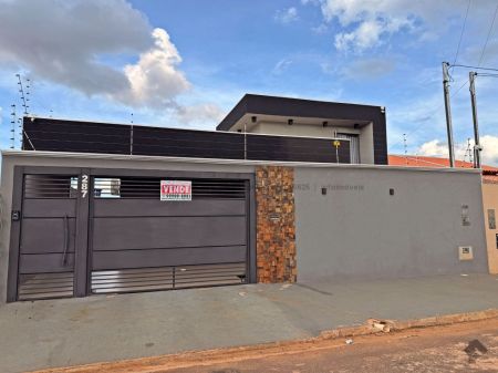 Casa-Térrea em Residencial Figueiras do Parque
