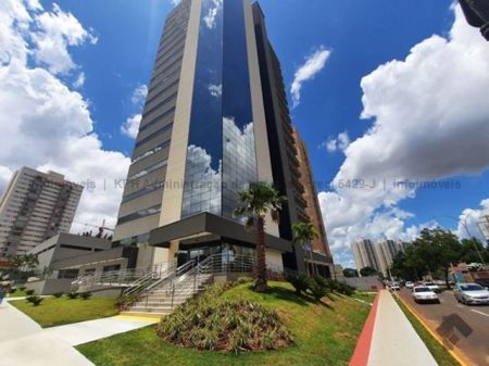 Sala / Salão / Loja em Centro