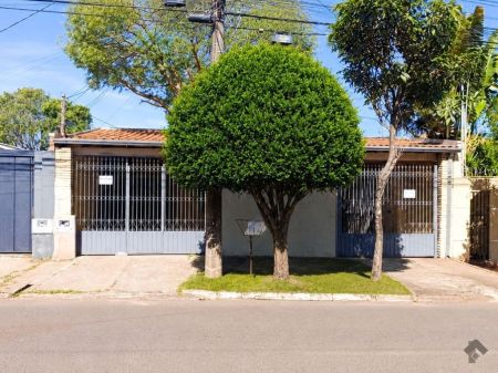 Casa-Térrea em Conjunto Res. Novo Minas Gerais