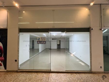 Sala / Salão / Loja em Centro