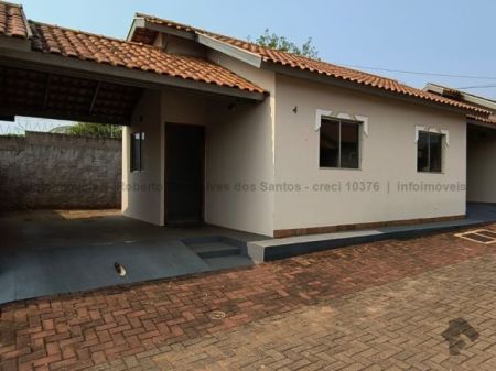 Casa-Térrea-Condomínio em Vila São Jorge da Lagoa