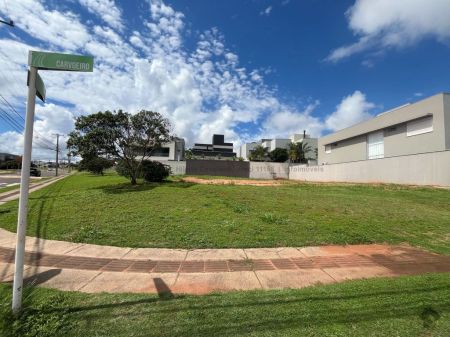 Terreno-Condomínio em Residencial Alphaville II