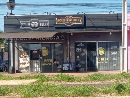 Casa Comercial em Aero Rancho