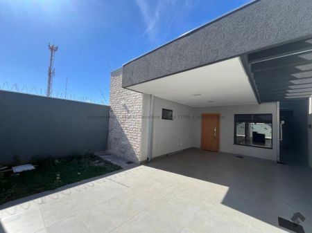 Casa-Térrea em Rita Vieira
