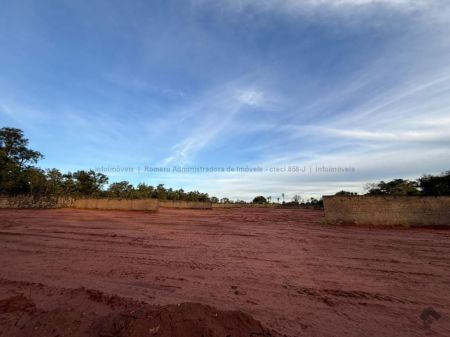 Terreno-Condomínio em Jardim Veraneio
