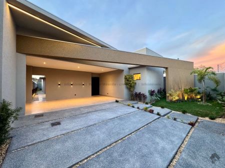 Casa-Térrea em Carandá