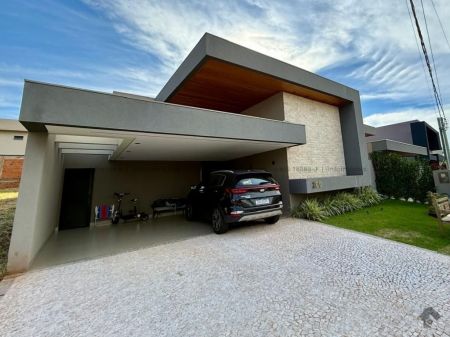 Casa-Térrea-Condomínio em Pq. Residencial Damha III