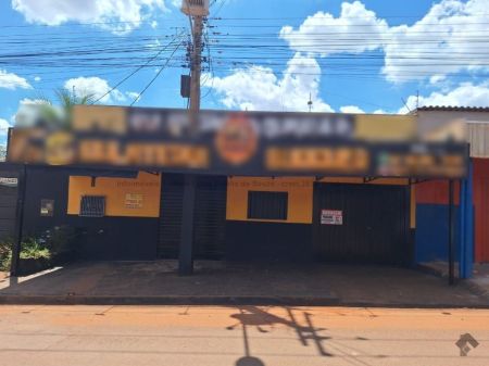 Casa Comercial em Jardim Colorado