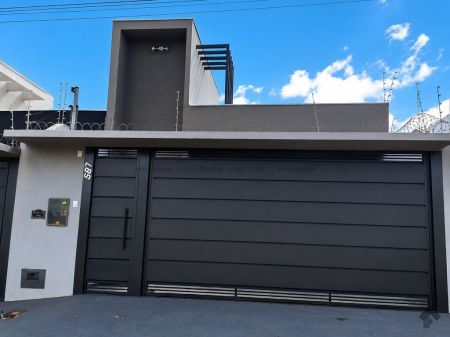 Casa-Térrea em Vila Vilas Boas