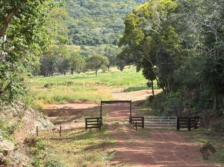 Fazenda em Zona Rural