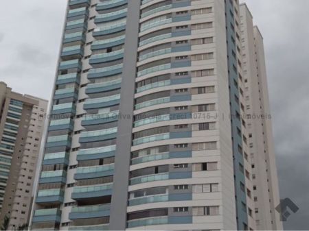 Apartamento em Chácara Cachoeira