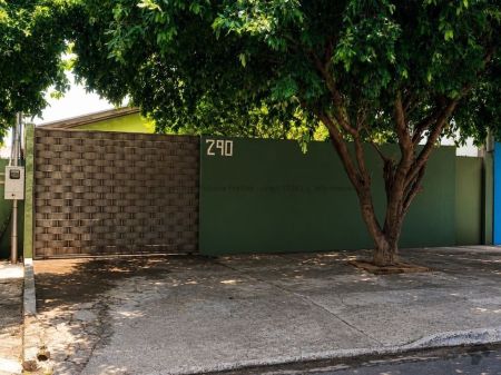 Casa-Térrea em Canaã III