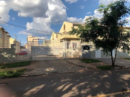 Apartamento em Vila Vilas Boas