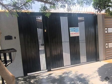 Casa-Térrea em Nova Campo Grande
