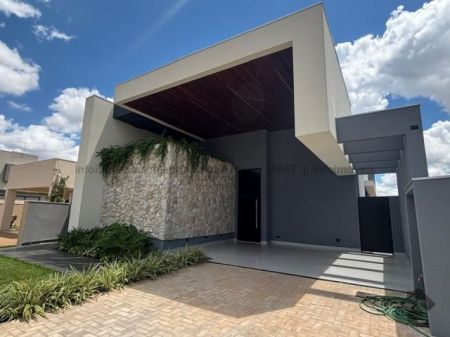 Casa-Térrea-Condomínio em Residencial Alphaville III
