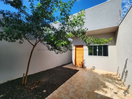 Casa-Térrea em Vila Nasser
