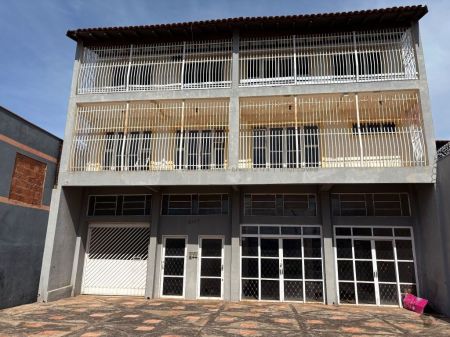 Casa Comercial em Guanandi