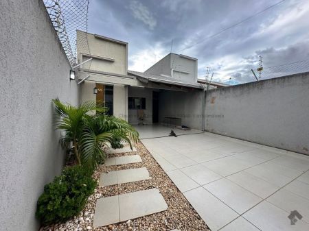 Casa-Térrea em Universitário