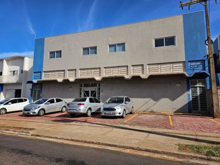 Imóvel Comercial em Vila Alba