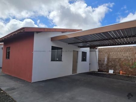 Casa de Vila em Aero Rancho