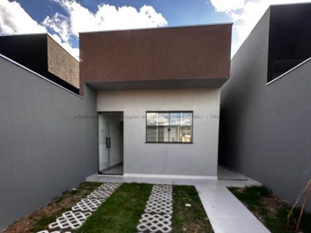 Casa-Térrea em Jardim Itamaracá