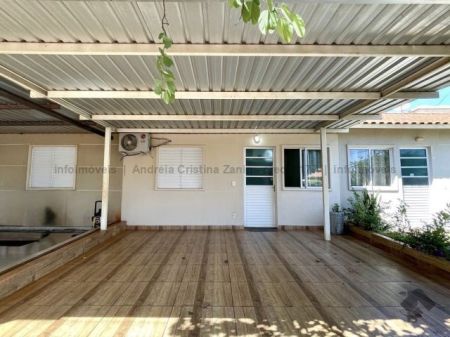 Casa-Térrea-Condomínio em Parati