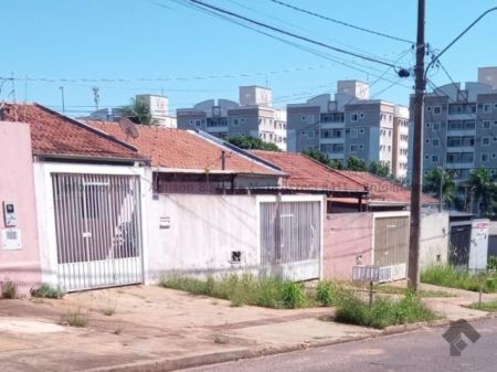 Casa-Térrea em Vila Albuquerque