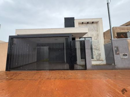Casa-Térrea em Loteamento Colina Verde