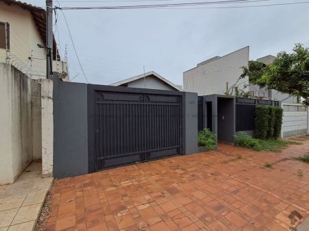Casa-Térrea em Carandá