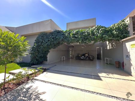 Casa-Térrea-Condomínio em Residencial Alphaville II