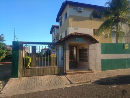 Apartamento em Aero Rancho