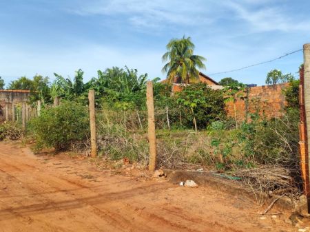 Terreno em Aero Rancho