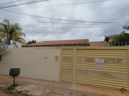 Casa-Térrea em Coophamat