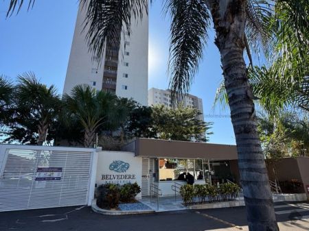 Apartamento em Seminário