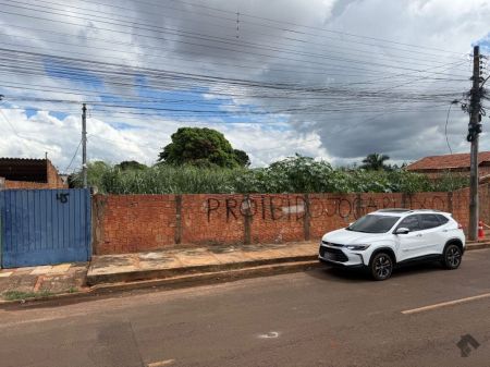 Terreno em Aero Rancho