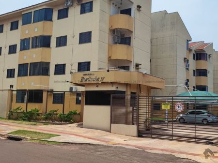 Apartamento em Vila Carlota