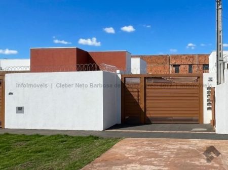 Casa de Vila em Aero Rancho