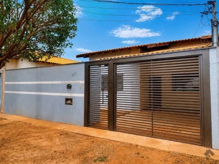 Casa-Térrea em Nova Campo Grande