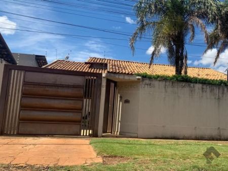 Casa-Térrea em Pq. Residencial dos Girassóis
