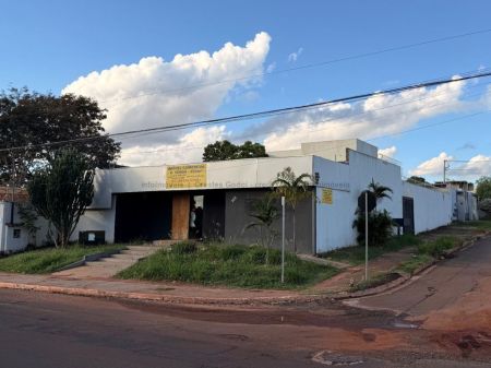 Imóvel Comercial em Jardim Mansur