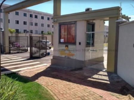 Apartamento em Pioneiros