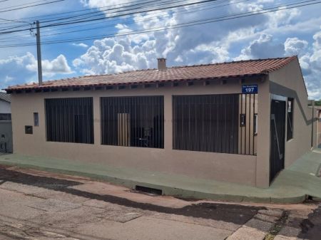 Casa-Térrea em Estrela do Sul