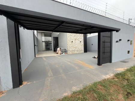 Casa-Térrea em Jardim Cristo Redentor
