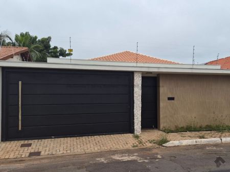 Casa-Térrea em Jardim Autonomista