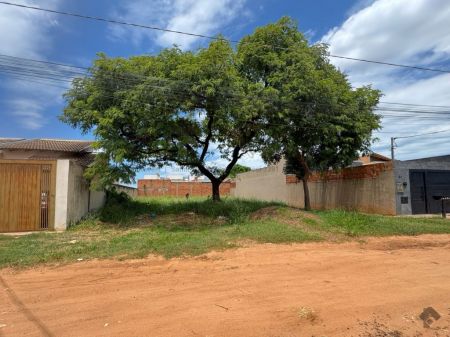 Terreno em Jardim Marajoara