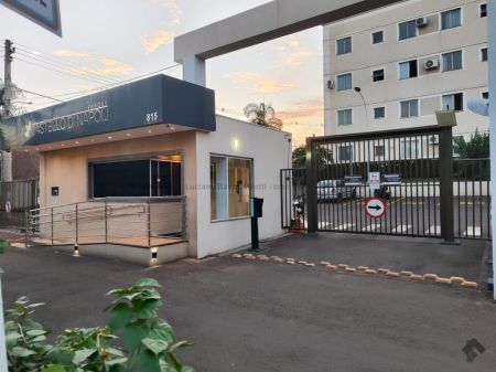 Apartamento em Jardim Seminário