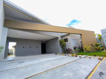 Casa-Térrea em Carandá